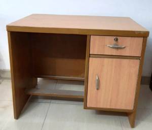 Teacher Table for Classroom Manufacturers in Hari Nagar